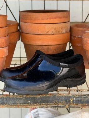 Sloggers black garden clogs (W7)